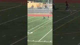 EASY 40 YARD TOUCHDOWN!! 🏈 🏃🏽&zwj;♂️💨 #youthsports #youthfootball #10ufootball #footballhighlights