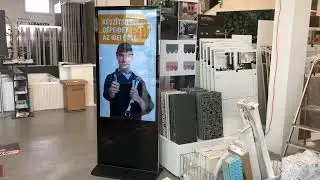 Digit&aacute;lis LCD Vide&oacute;fal / LCD totem