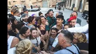 La Hist&ograve;ria et crida (Can Batll&oacute; Hist&ograve;ric)
