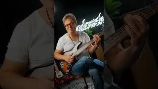 Play Funk with 4 Notes | w. Sadowsky basses & Lars Lehmann