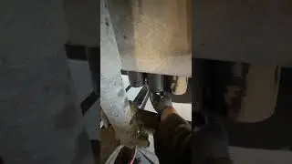 🚛 Don&rsquo;t Overtighten or Under-Tighten Your Oil Filter! 🛠️🛢️