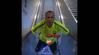 Dani Alves refuses, but Neymar🤮 #footballshorts #football #edit #footballedit #trending