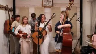 Jingle Bells  like never before 🔔 🎶 laughing all the way 🤣(cotton pickin kids)