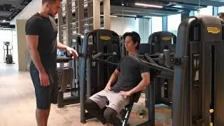 MACHINE SHOULDER PRESS TUTORIAL (TECHNOGYM) - Catalyst