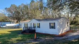 Se Vende Hermosa Casa de 4 Dormitorios 3 Baños con 2.96 Acres de Terreno en Lakeland, Florida 33811