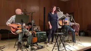 Amigos! perform 