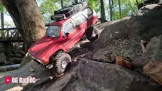 Unbelievable RC Crawler Tackles Epic Trailing Lines!
