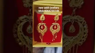 light weight 22 carat earing. This earing price only 35000.