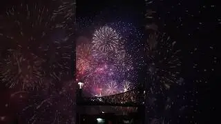 Breathtaking fireworks last night in Montr&eacute;al ❤️💥 #montreal