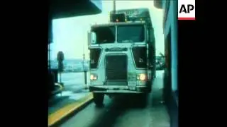 SYND 03/08/73 IOWA CATTLE SHIPPED BY TRUCK AND RAIL TO CANADA