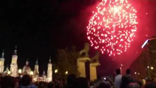 ZARAGOZA. FUEGOS ARTIFICIALES EN EL PILAR