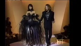 ET runway behind the scenes, Helena Christensen and Michael Hutchence