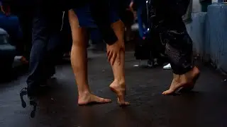 Sasha & Aurora barefoot in the rain / barefoot after work / FEET.SU