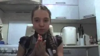 Magic trick. Serviette recovery.