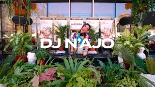 Neo-soul and hip hop rhythms with plants by Dj N'Ajo  at Flors al Mercat, Barcelona