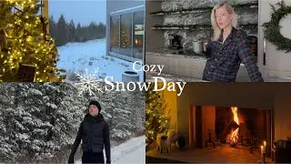 First Vlog - winter run, veggie stew, Christmas movie night, ginger shots | Sydney Hoffman
