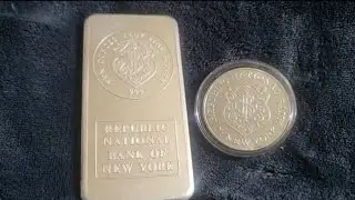 (JM) Johnson Matthey Republic National Bank of New York 10oz .999 Fine Silver Bar & 1oz Silver Round