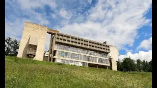 Couvent (Sainte Marie de La Tourette) by Le Corbusier at Lyon, France (4K)
