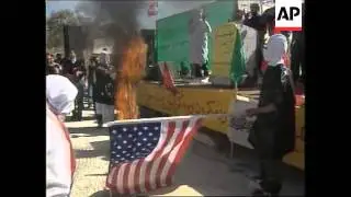 WEST BANK: HEBRON: HAMAS PROTEST AT UNIVERSITY