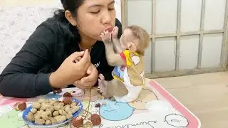 Lil DAM So Sweet Join Having Food With Mommy