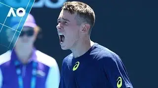 De Minaur match point (1R) | Australian Open 2017
