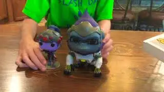Overwatch funky pop Winston and widowmaker in boxing