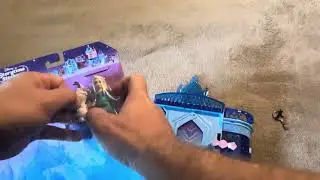 Распаковка, сборка и внешний вид игрового набора Disney Storytime Stackers Frozen