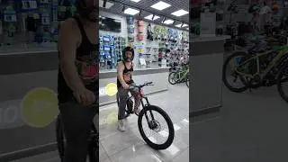 Хотел купить велосипед для рыбалки, а впарили это... 😡
