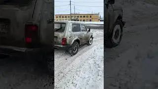 Mercedes' rear-wheel drive winter off-road capability🚗
