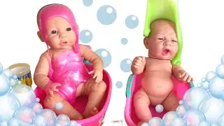 Baby Doll Bath Time with Slime! Pink and Green Slime!  Fun Shower with Baby Dolls!