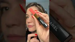 @chanel.beauty le rouge duo gloss in &ldquo;Coral Pink&rdquo; #beauty#lipstick#lipgloss #makeup#chanelbeauty