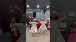 Moksha Sri & yashika🎄Christmas dance - JINGLE BELL'S KIDS DANCE | Mirror Studio | 2023 #jinglebells