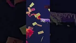 Snoop Dogg spray money