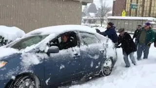 Snowstorm: Getting a push at the Democrat-Herald