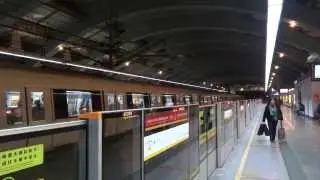 {**強烈對比}廣州地鐵1號線西門子列車及龐巴迪Movia 456列車駛離花地灣站