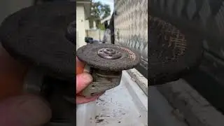 Lost your grinder disc release tool thingamabobby????? here&rsquo;s the hack