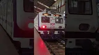 Sealdah - Bongaon AC EMU Local #aclocal #indianrailways #sealdah #emulocal #ThePritamBest #train