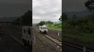 Indonesian Trains Lori Tata Morning entries Tasik Station #train #trainvideo #keretaapi