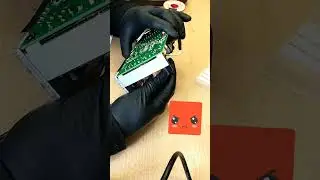 REL Subwoofer Repair - Removing bad capacitors #subwoofer #speakerrepair #repair