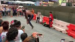 NYC Times Square - Breakdance