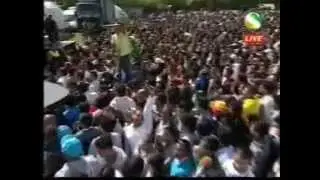 Mumzy Stranger ft. Sh8s - Fly With Me [Bangla Mix] LIVE @ The London Boishakhi / Baishakhi Mela 2011