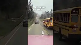 Тормоза на его полуприцепе перестали работать 😳