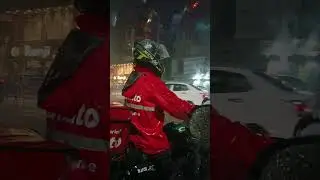 hard life of Zomato delivery partner