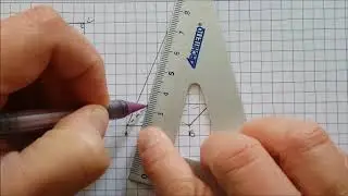 01 Come disegnare una piramide regolare a base quadrata