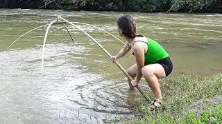 Fishing with Pure Survival Instincts: Girl's Amazing Fish Catching Results !