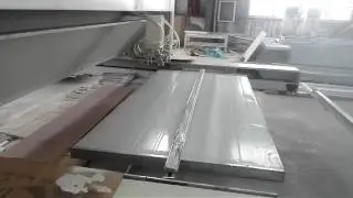 Painting Door Frame Iwata spray gun YICH-DPSM2500A paint spray machine--- info@qdyich.com