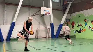 NEW DUNKS AT POLITEH