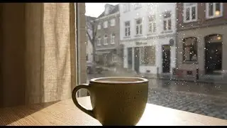 Put on some jazz and instantly focus. Relaxing music for drinking coffee, studying, or relaxing.