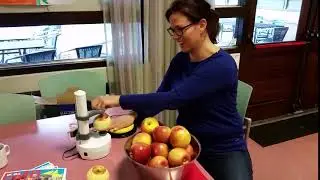 Appelschiller wordt getest door ergotherapeute Liselotte