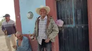 EN LA MORITA CON UNOS  AMIGOS